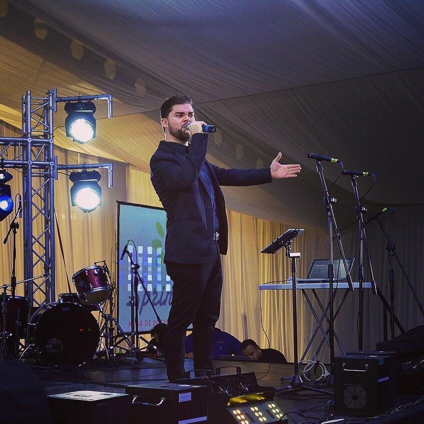 Lorenzo Vargas, cantante profesional y vocal coach